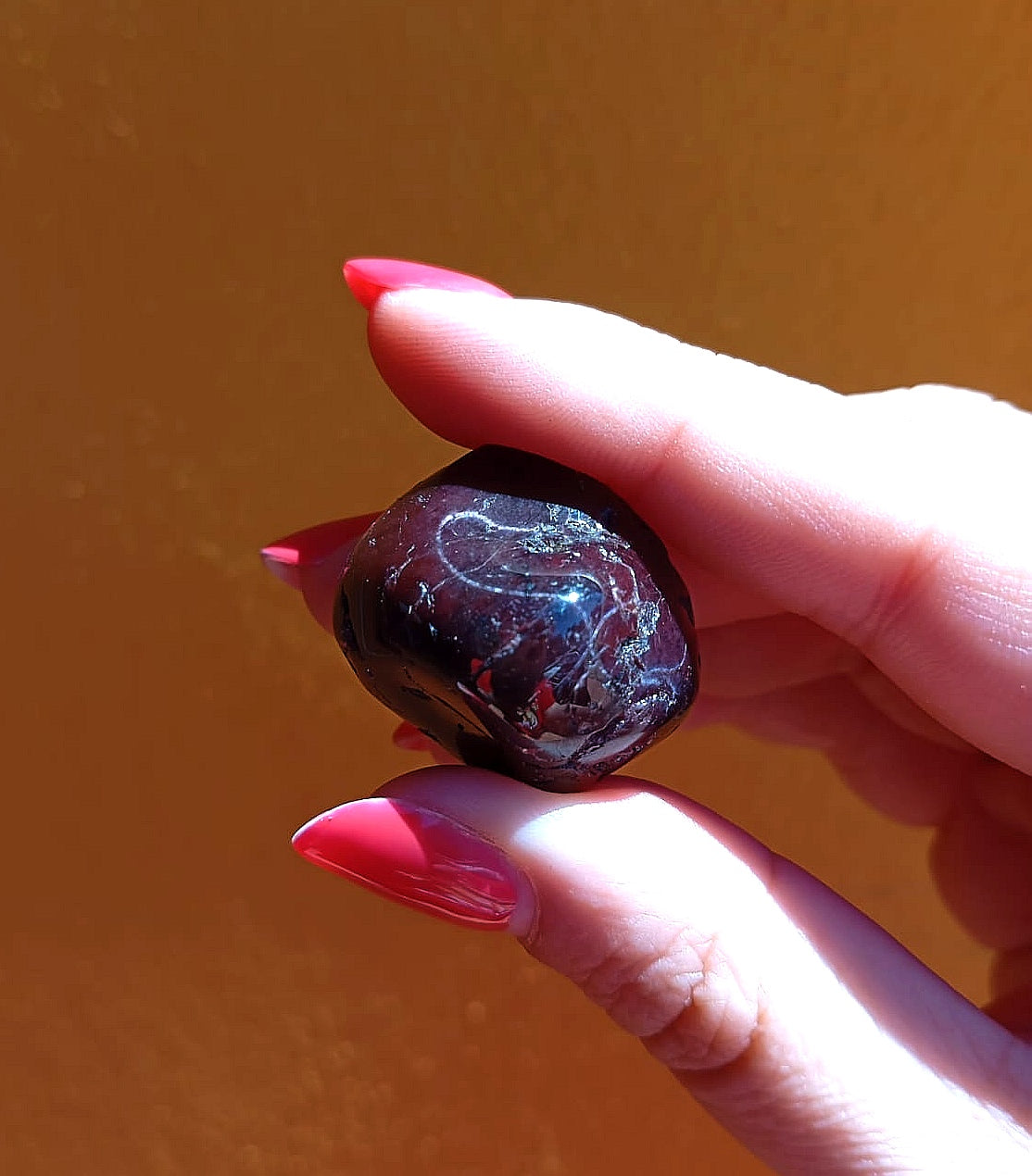 Granato Rosso (Pietra della Passione e della Forza Interiore)