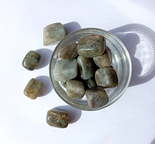 Labradorite (Magia e Protezione Energetica)
